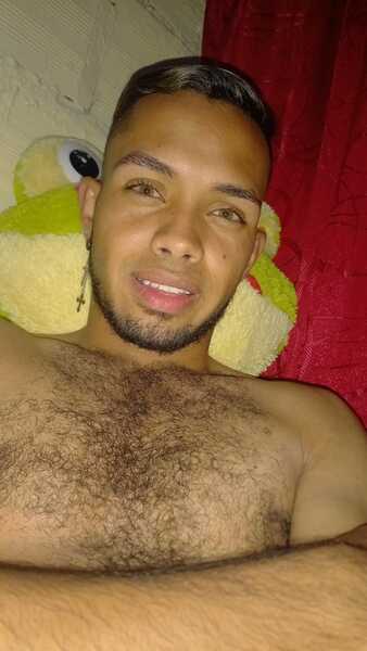 Performer ErickL Photo 6