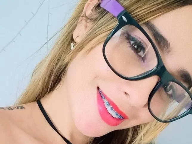 Image de profil du modèle de webcam Lesliesexy22