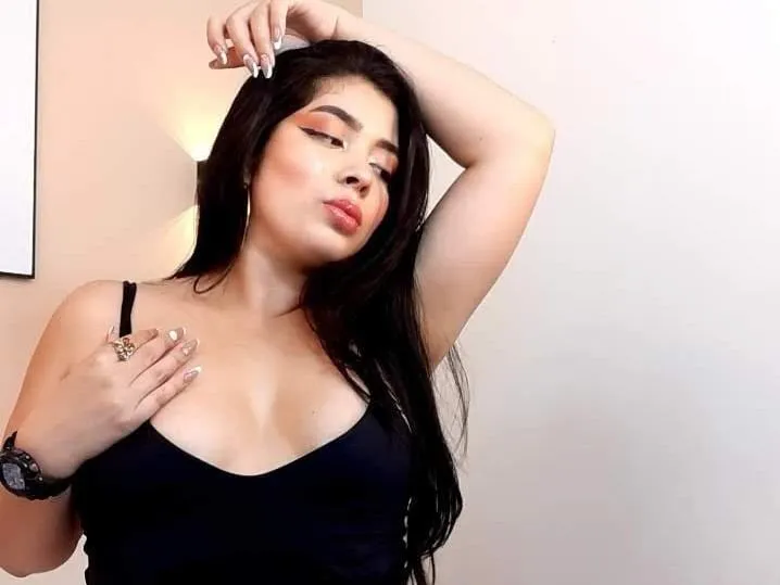 AghataBrun profielfoto van cam model
