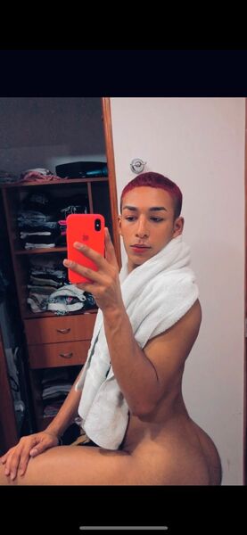 Interprete CharlieLiam Foto 12