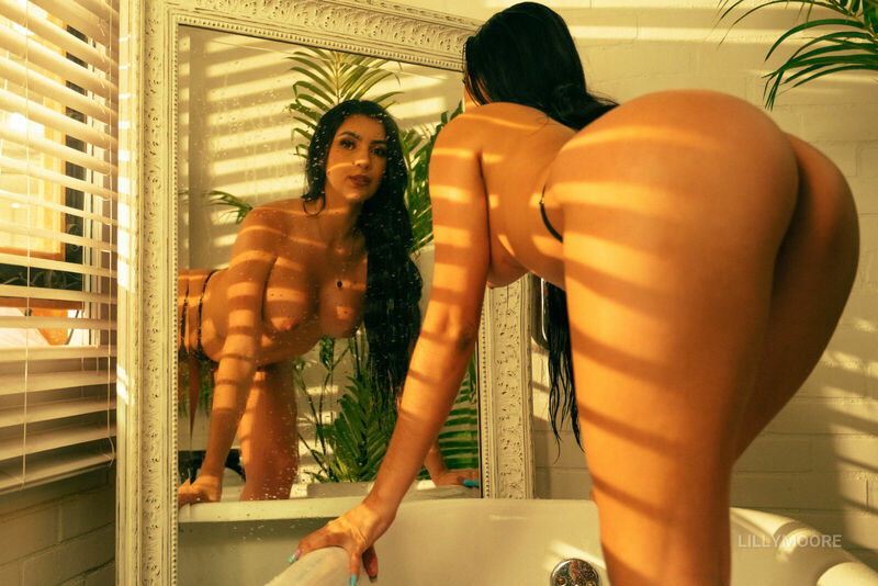 Artista LillyMore Foto 12