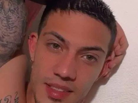 Image de profil du modèle de webcam Alex201