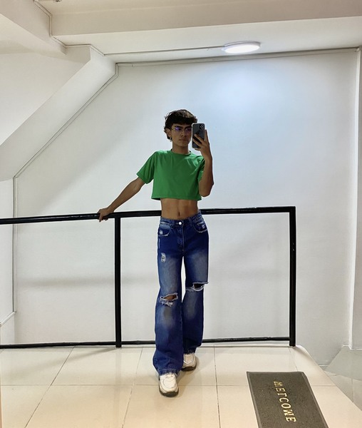 Utøver YoshuaRosh Bilde 4