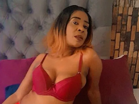 FlirtyMILFxxx profilbild på webbkameramodell