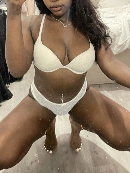Interprète Jensmyeyesonly Photo 1