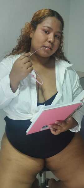 Artista VannesaKm Foto 2