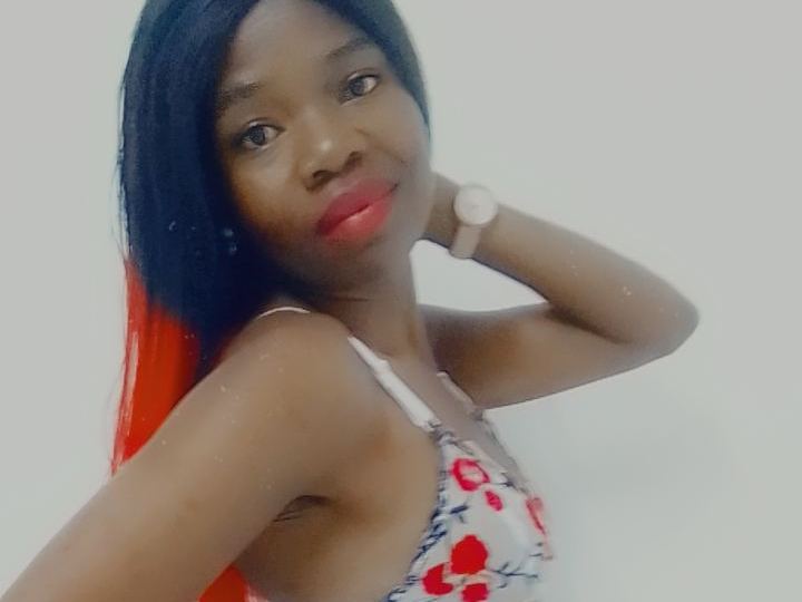 Foto de perfil de modelo de webcam de xADDICTION32