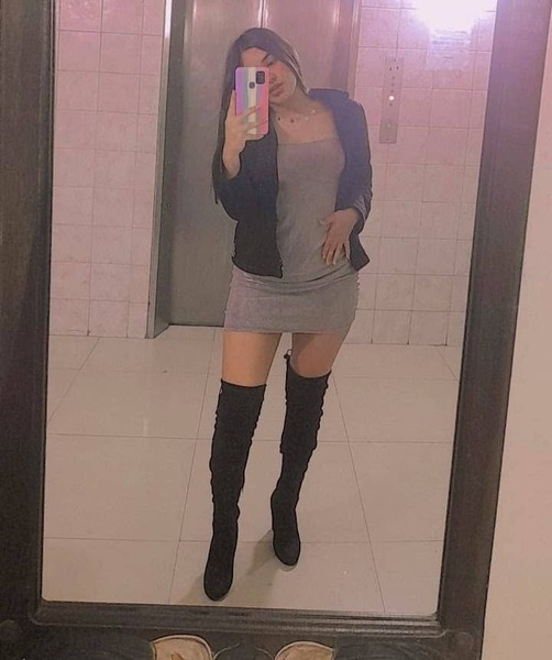 Performer EmmyMathers Photo 4