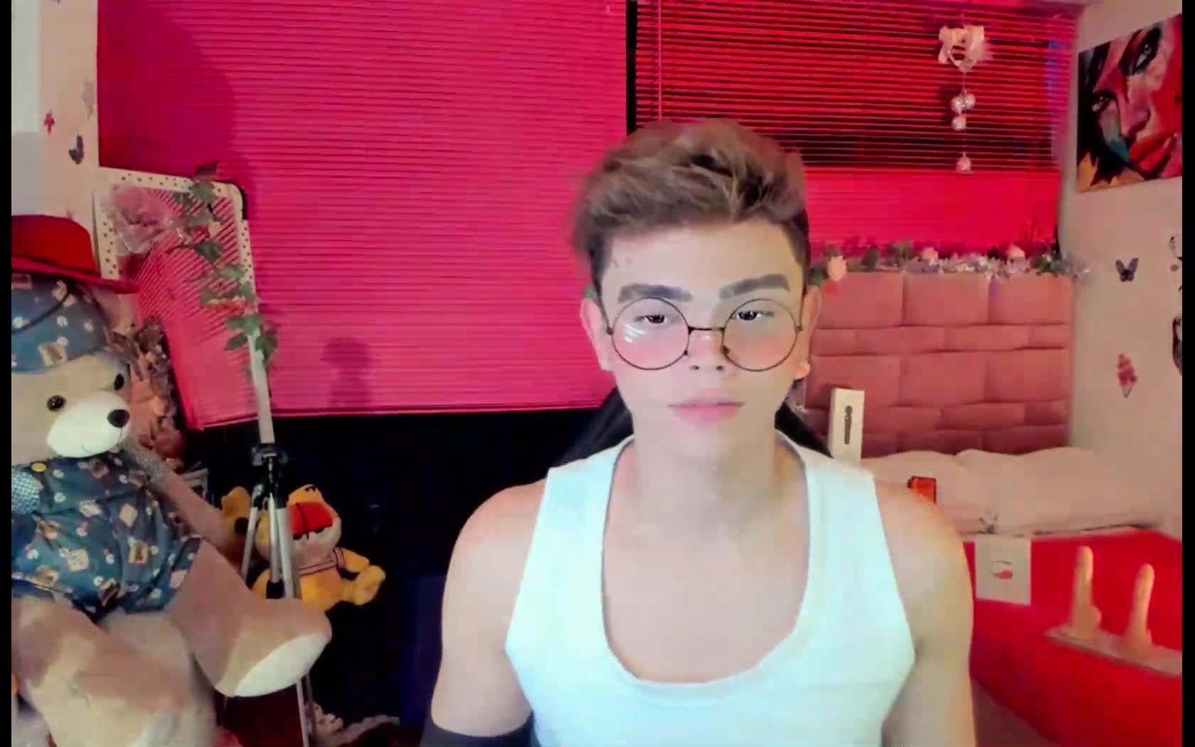 Interprète KenBond Vidéo 2