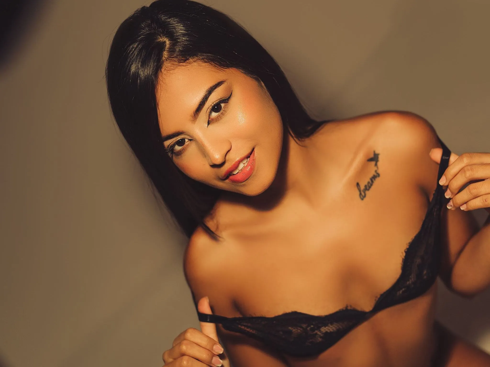 Foto de perfil de modelo de webcam de AnnieJohns