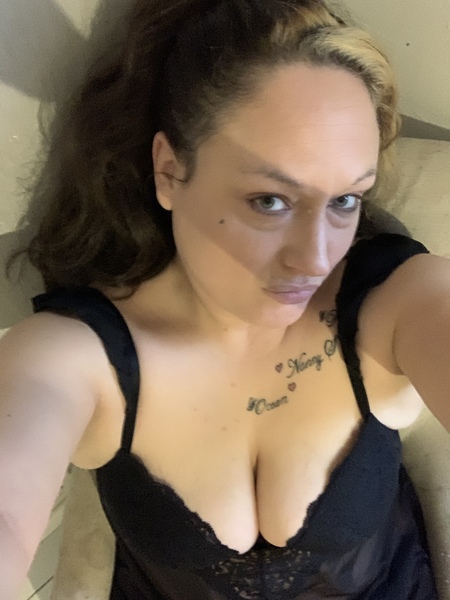 Artist HornyHouseWifeSM Foto 1