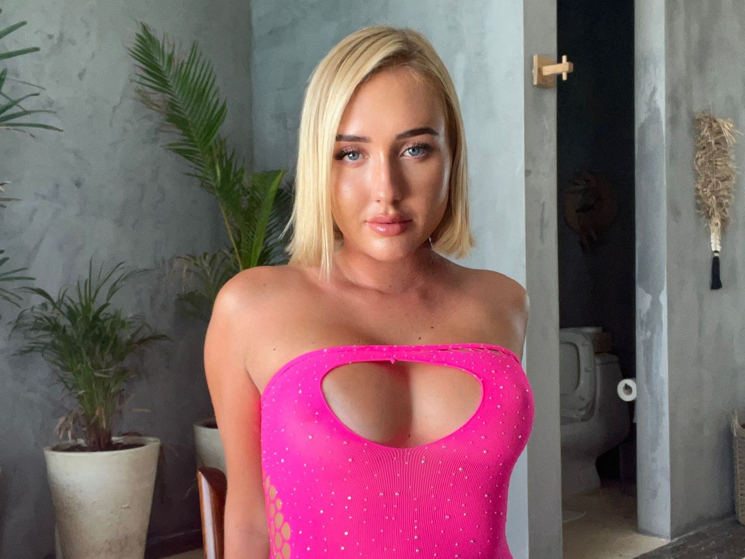 Imagen de perfil de modelo de cámara web de AngelAdamsx