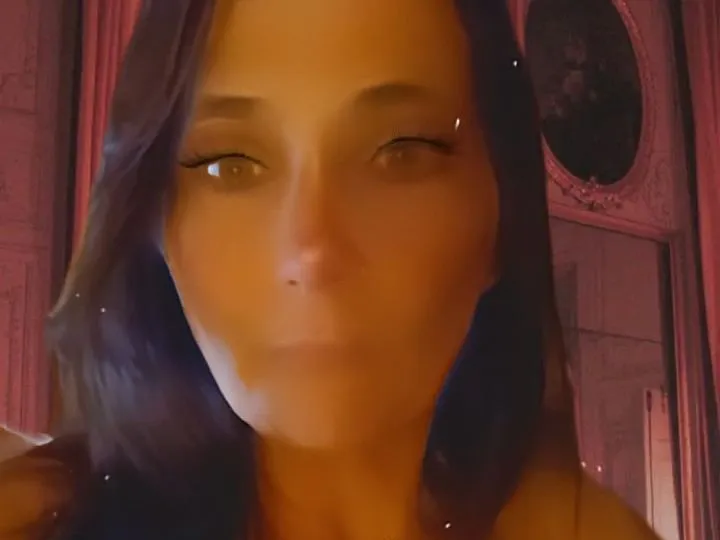 Imagen de perfil de modelo de cámara web de KandiChambers