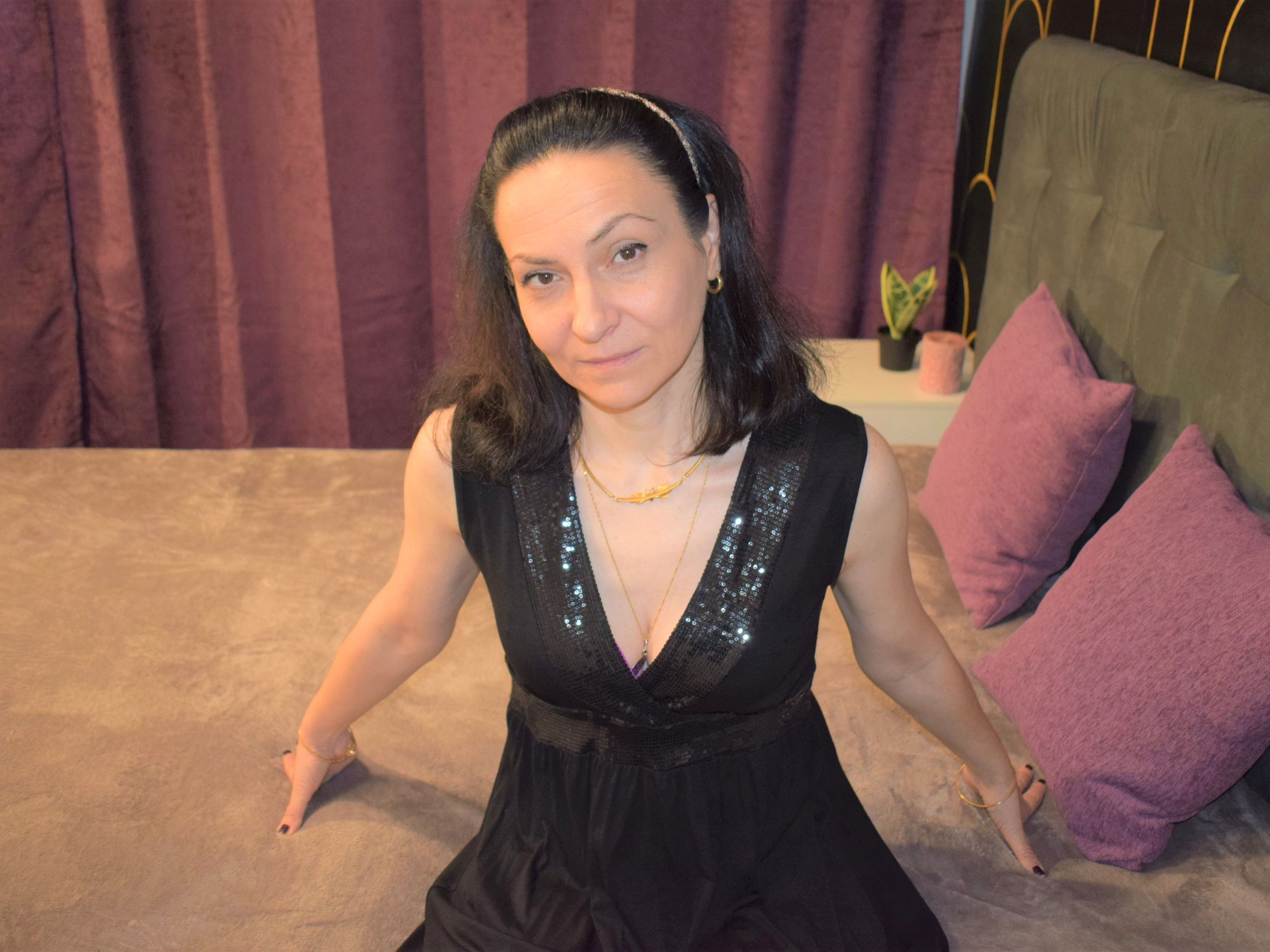 CoralineBijou profielfoto van cam model