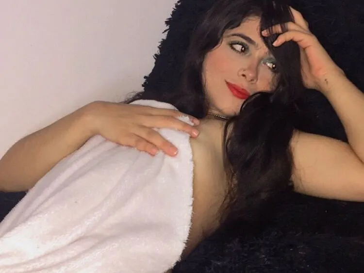 Image de profil du modèle de webcam maloryXO