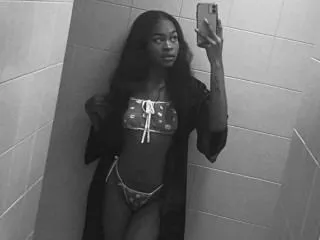 Liajohnnson cam model profile picture