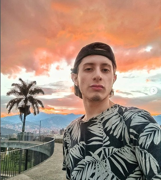 Artista AngelDown Foto 4