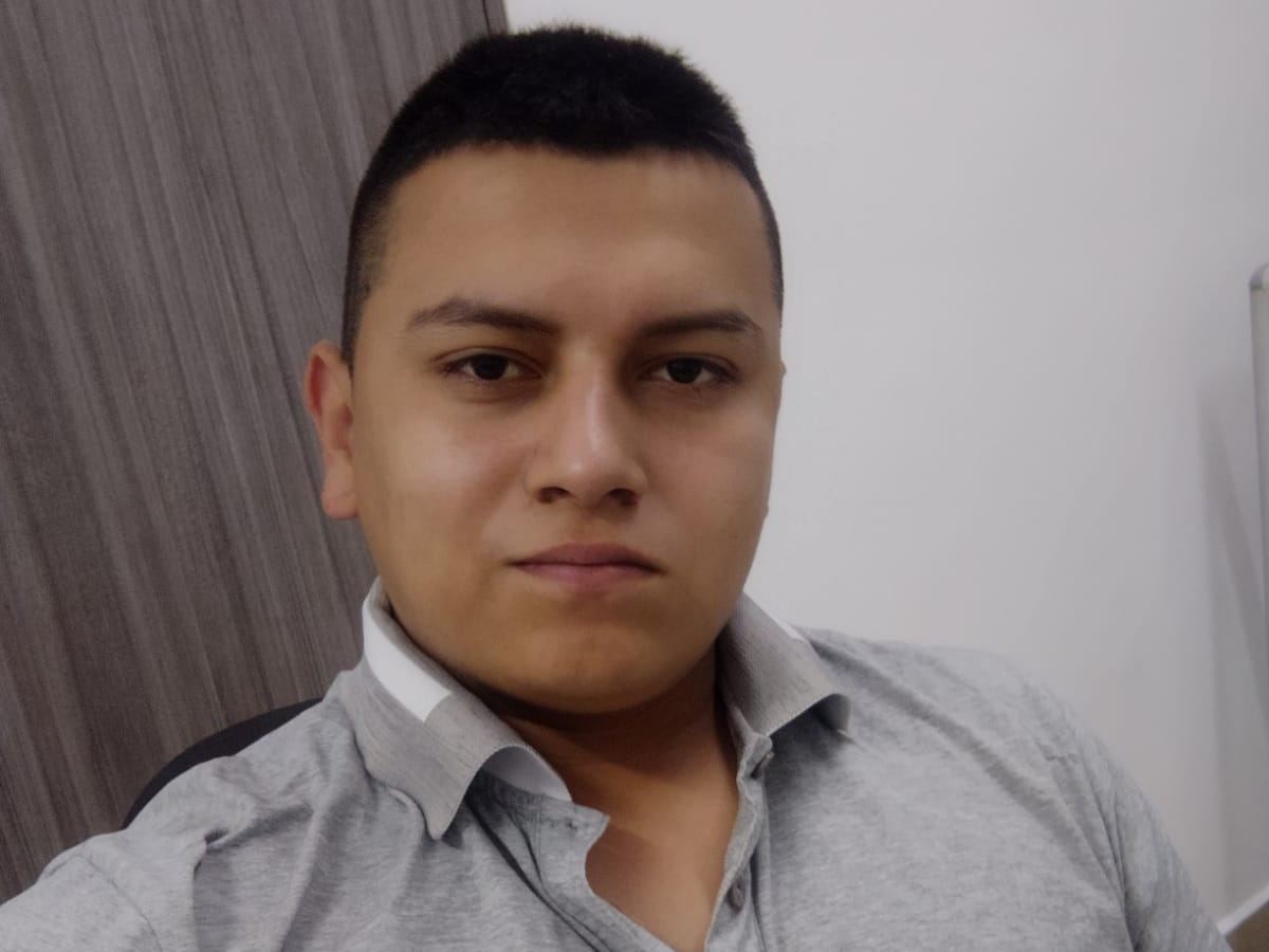 Foto de perfil de modelo de webcam de Boycam 