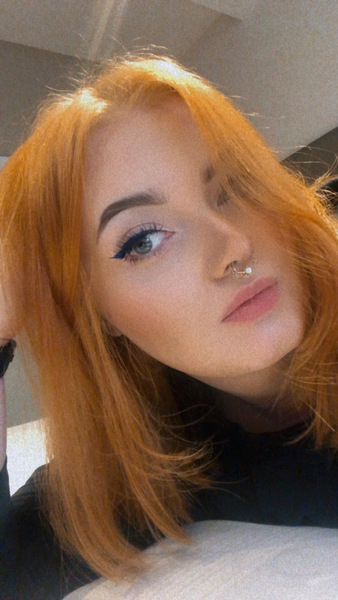 Performer BustyGinger69 Photo 1