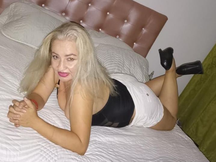 Foto de perfil de modelo de webcam de MilaPhelleps