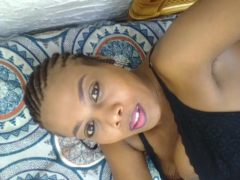 MassiveCurvesX profielfoto van cam model