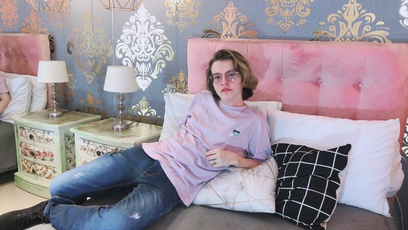 Performer Liamyesid Photo 5