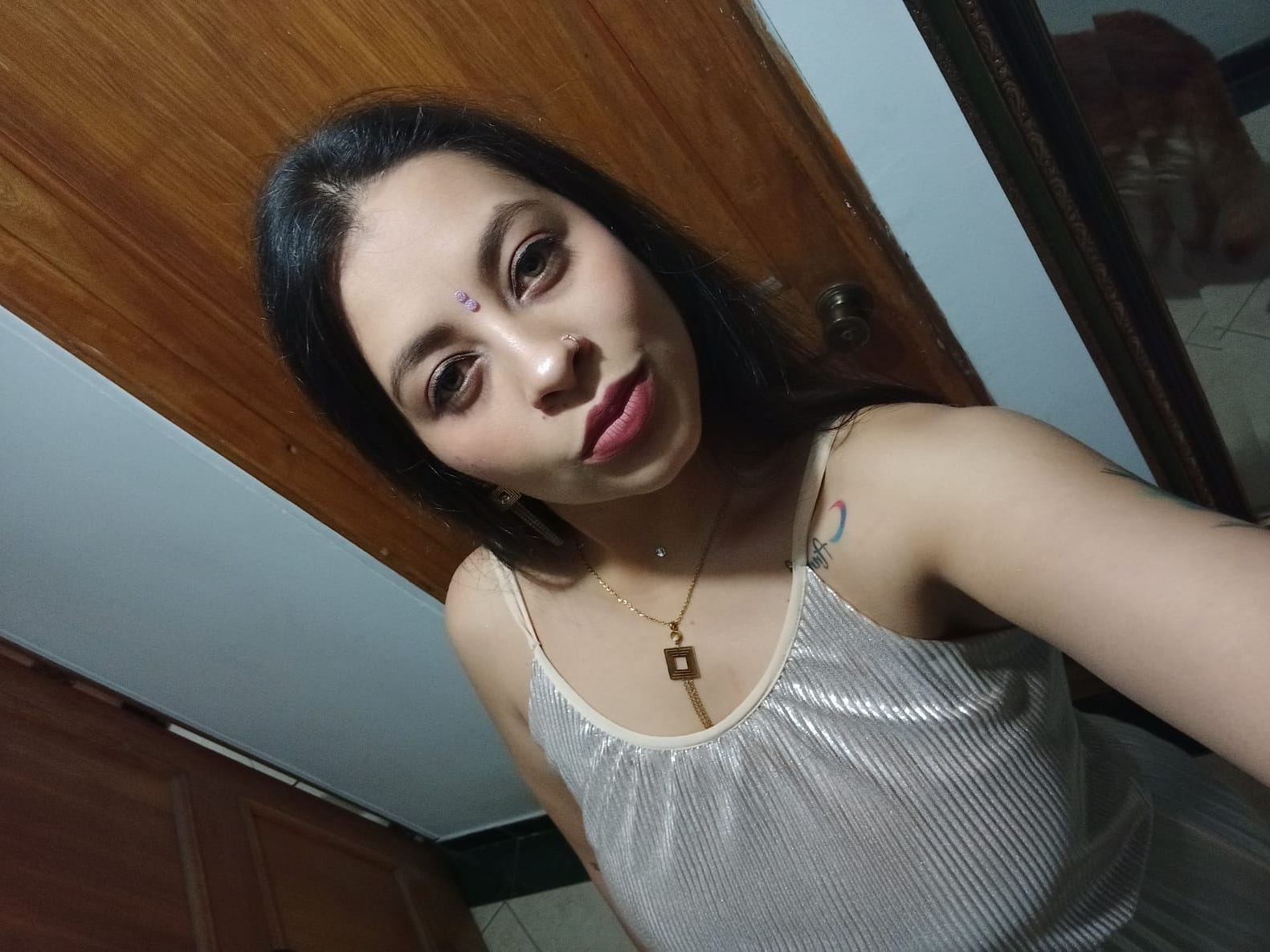Image de profil du modèle de webcam DareshkaMiller