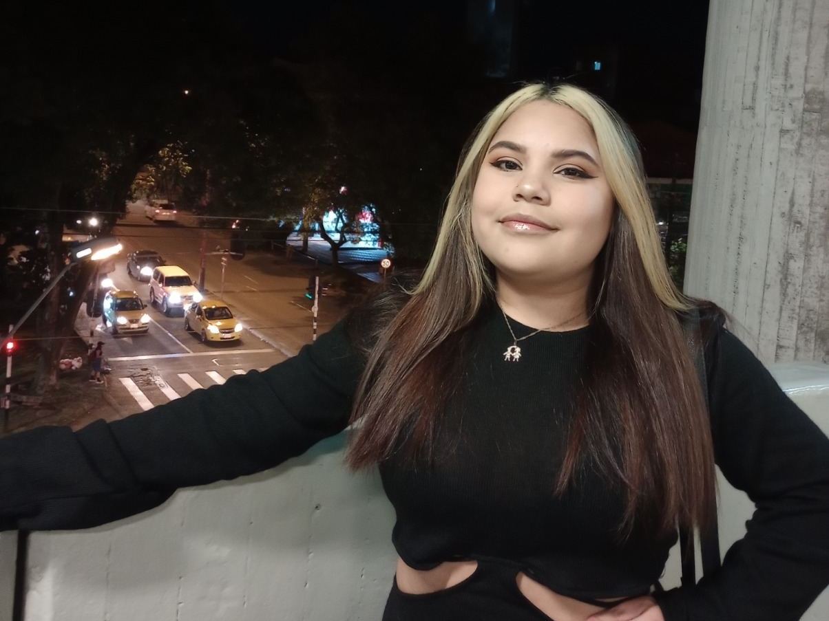 LittleArielLatin profielfoto van cam model