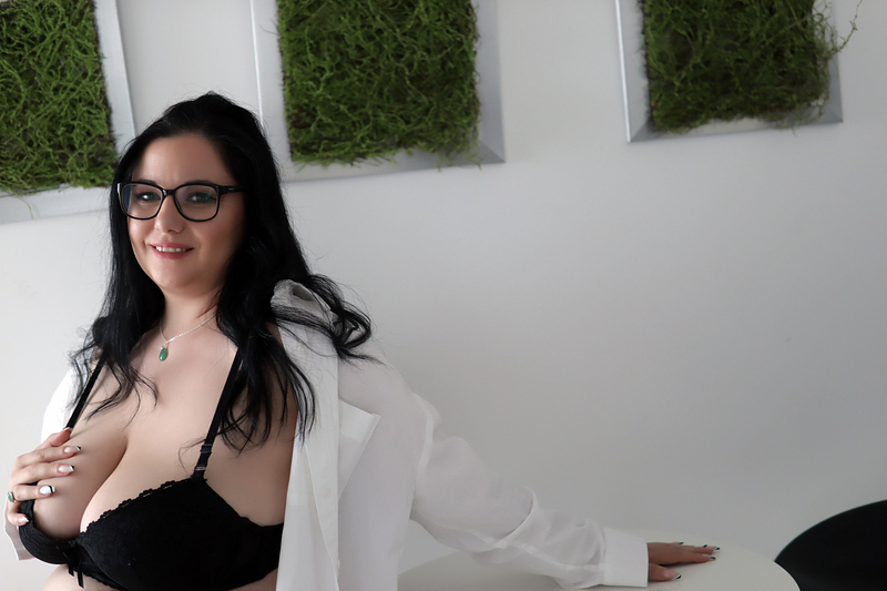 Performer ArabicAlesha Photo 5