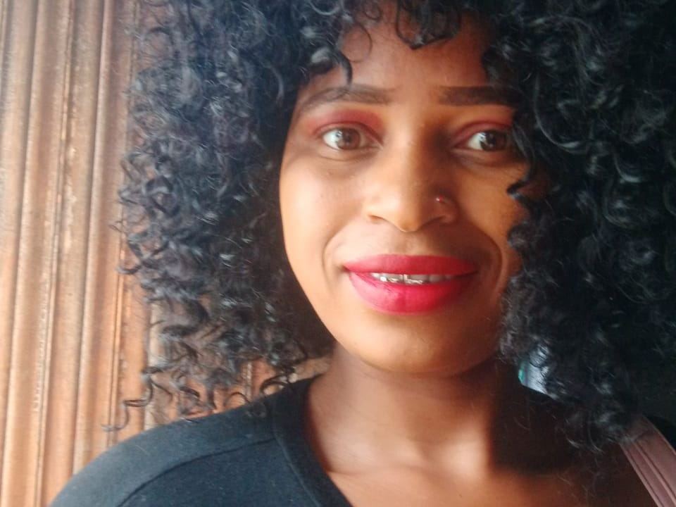 Profilbilde av WetEbony27 webkamera modell