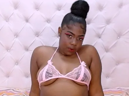 ChloeRosy cam model profile picture