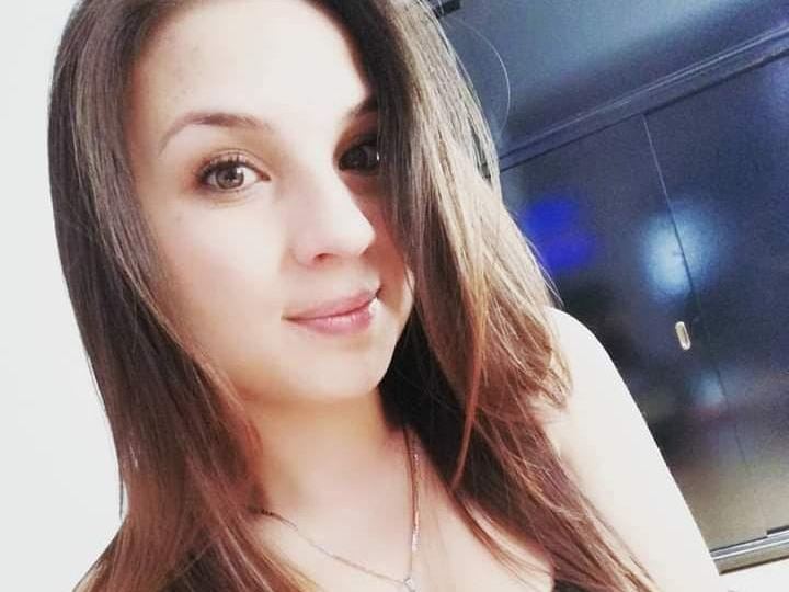 Maziikeenn profilbild på webbkameramodell