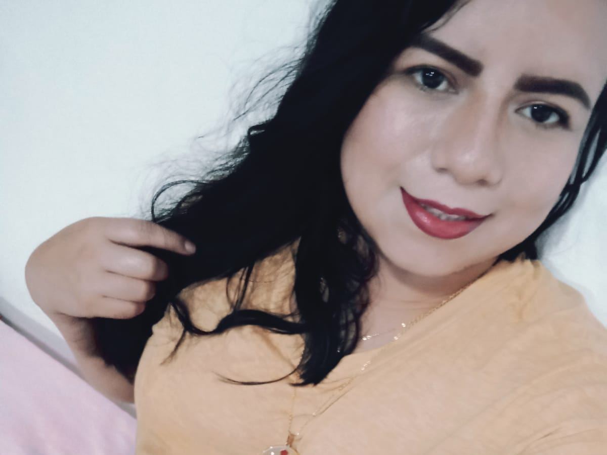 ElizaBacket profilbild på webbkameramodell