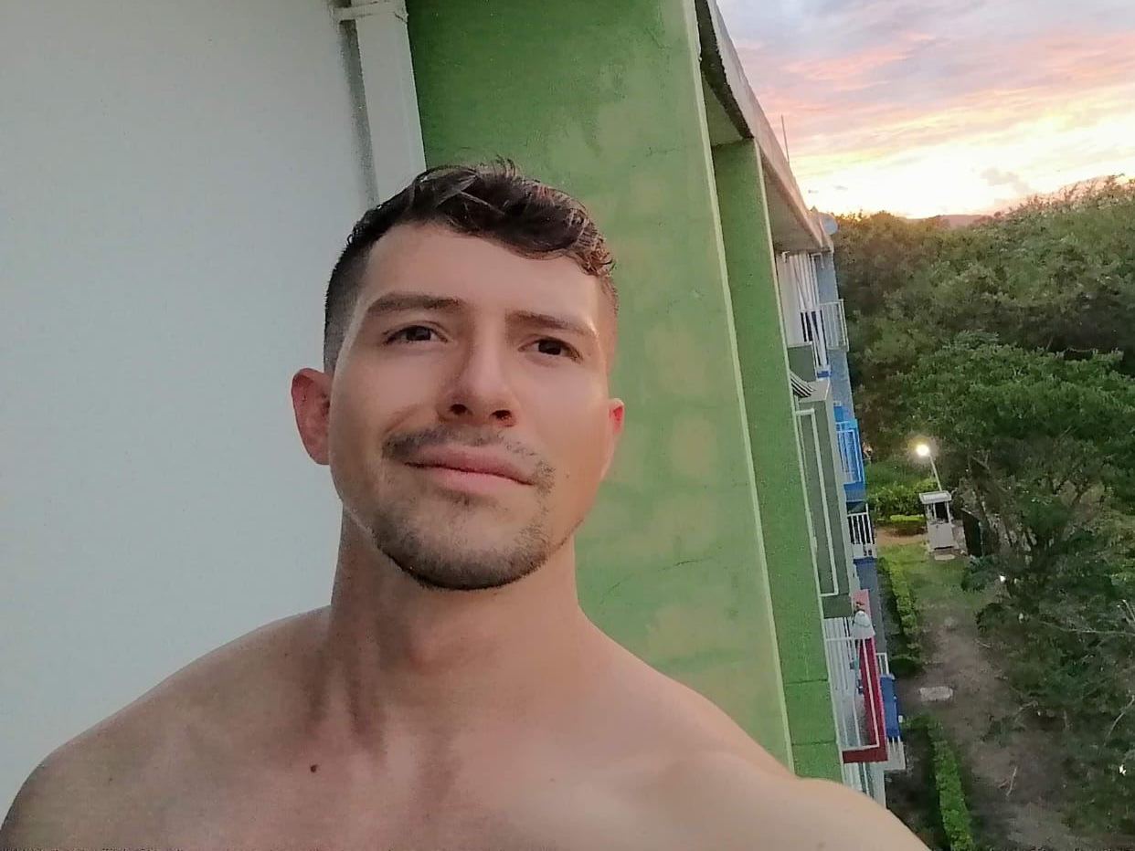 Image de profil du modèle de webcam PabloLatorree