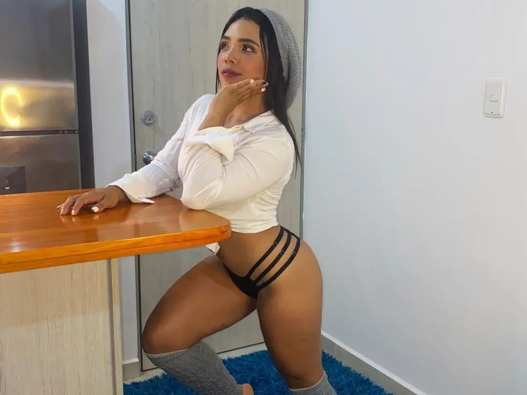 Foto de perfil de modelo de webcam de MEGANSQUIRT188 