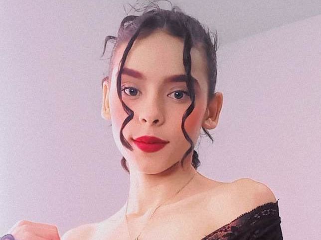 vallerybrownn cam model profile picture