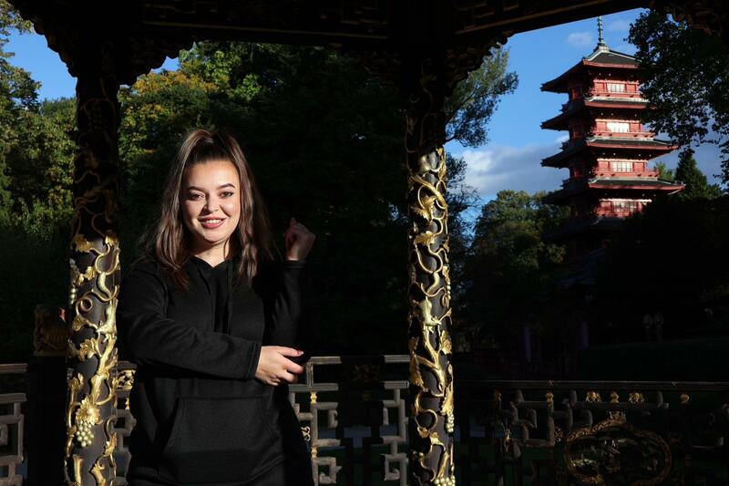 Performer SofiaParrish Photo 2