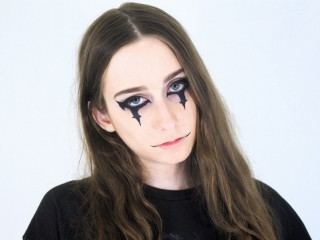 MissLumenx profilbild på webbkameramodell