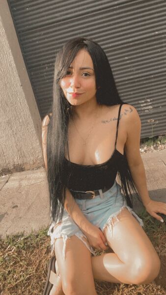 Artiest EmilyySantos Foto 3