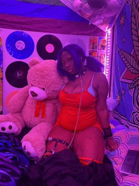 Performer femdomwithlila1111 Photo 1