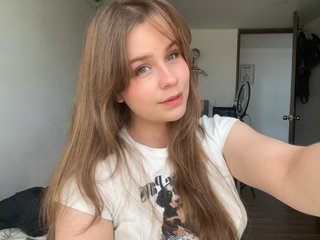 Image de profil du modèle de webcam Swankyivy