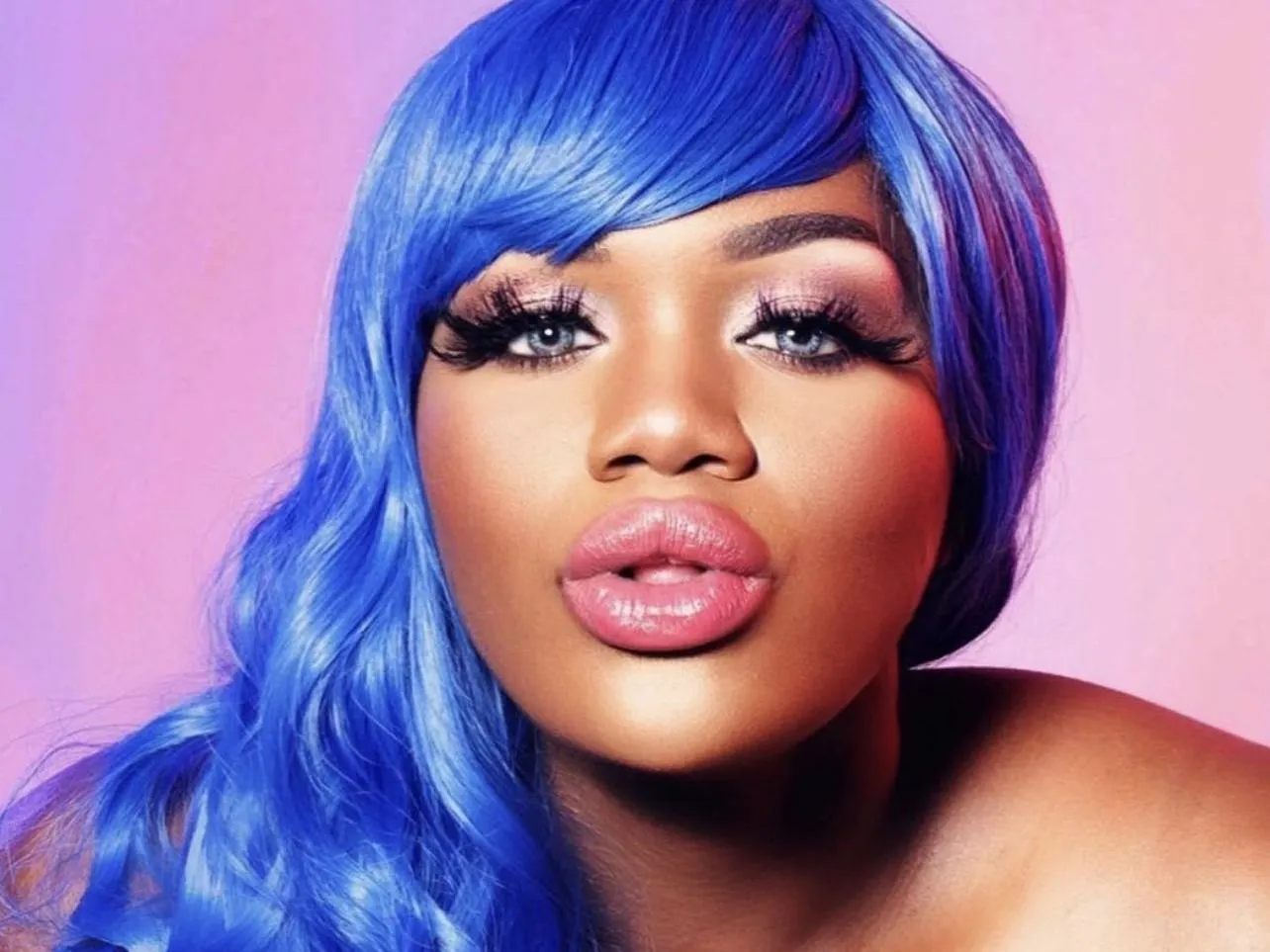 BeverlyBlue profilbild på webbkameramodell