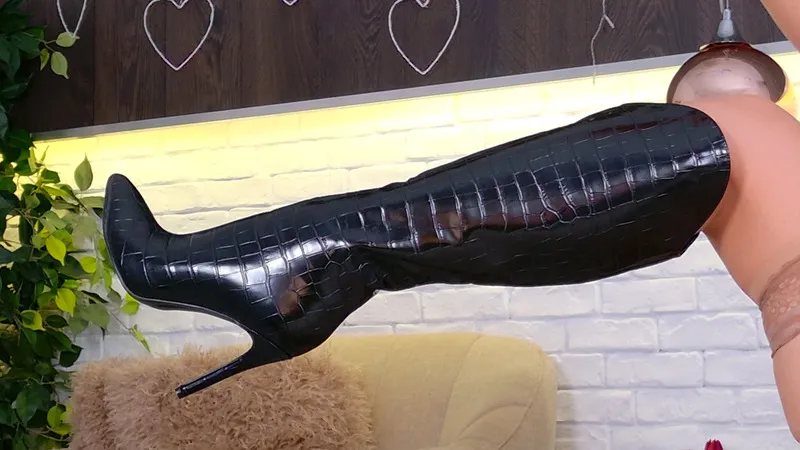 Utøver RiyaAnn Bilde 7