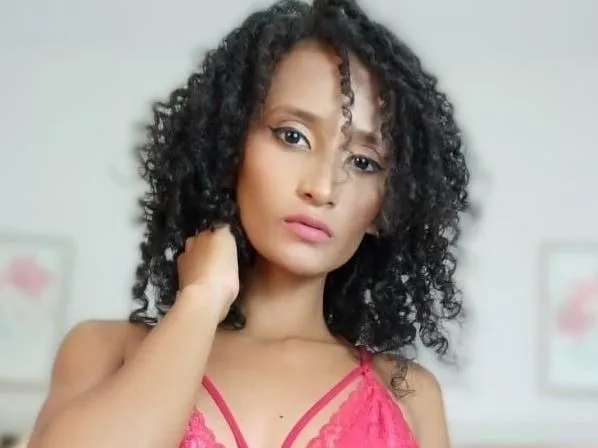 JessySaennz profilbild på webbkameramodell