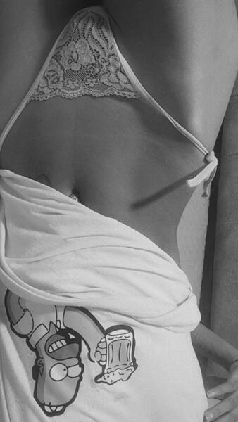 Artist Melanyjonsom Foto 3