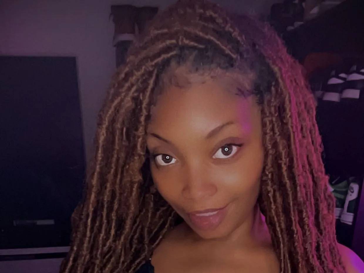 Image de profil du modèle de webcam AhhhSookieSookie
