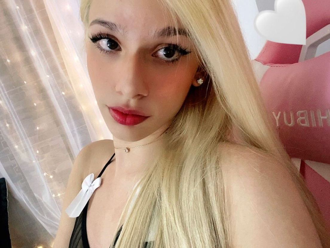 SteilaRochefort cam model profile picture