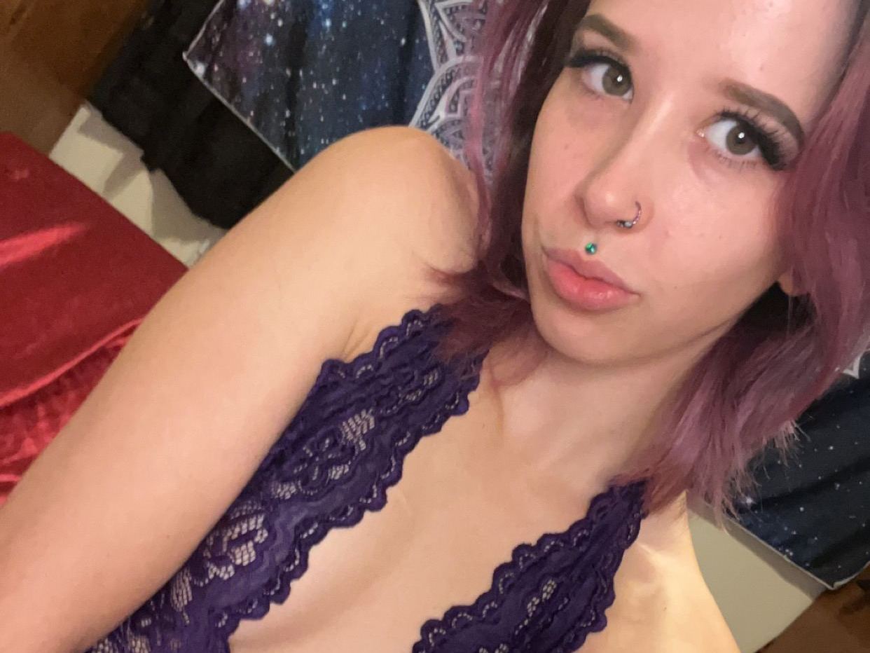 MagentaHayze profielfoto van cam model