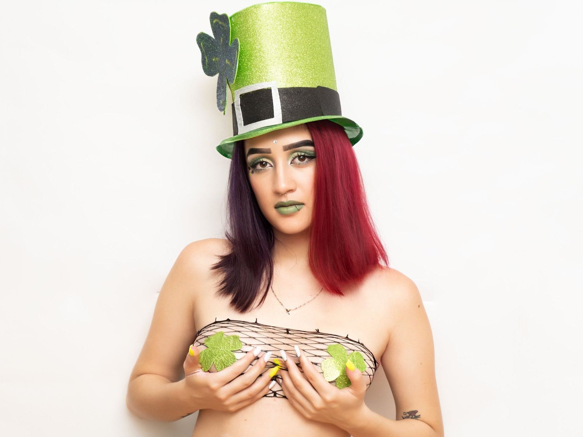 Imagen de perfil de modelo de cámara web de ChrystelSah