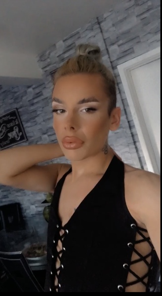 Artist NaughtyBritishBoy Foto 3